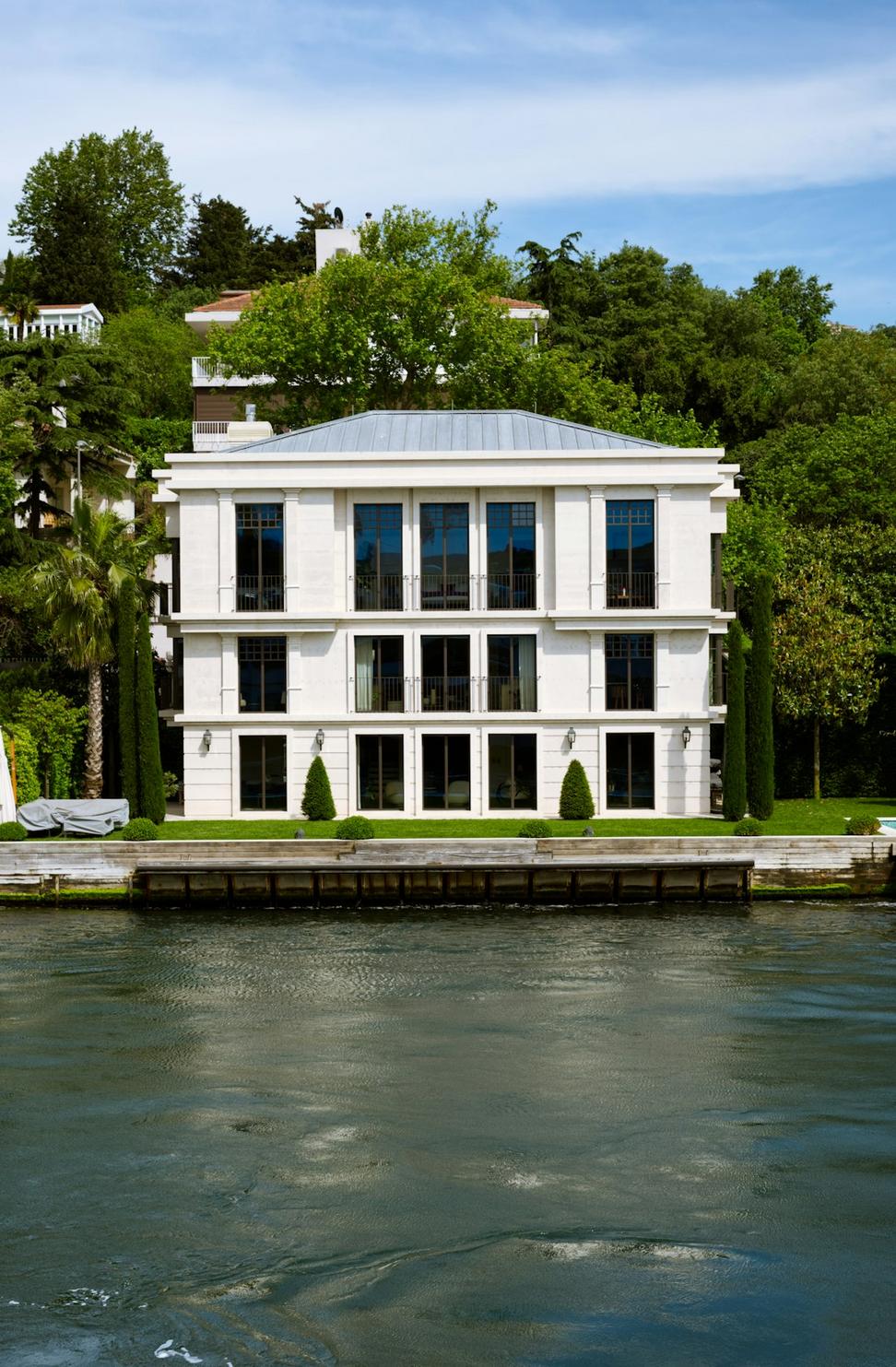 Okanagan Lake House